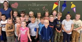 Klassenfoto schmal ohne Diandro.jpg